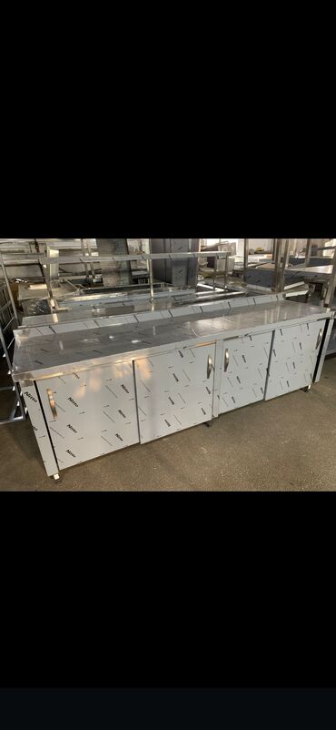 Nerjaveykalar: Paslanmayan poladdan peşəkar mətbəx avadanlıqları komplekti - İş — 2