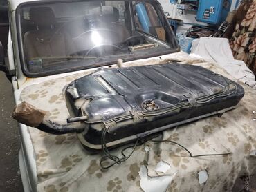 Auto delovi: Rezervoar Lada 2121,21213 Niva br.3 . Polovno, ocuvano. Skinuto sa — 2