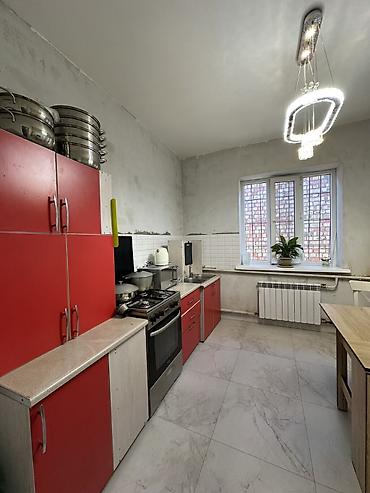 Продажа коттеджей и домов: 💎СРОЧНО ПРОДАЕТСЯ ДОМ 🏢Комнат: 4 🏘️Микрорайон: Ак-Ордо 3 📊Состояние — 9