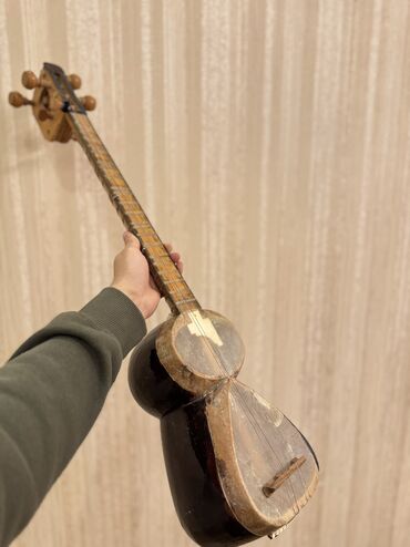 Tar: Məhsul: Tar (Azərbaycan xalq çalğı aləti) Təsvir: - Klassik 11 pərli — 4