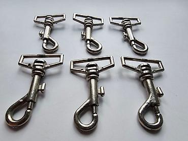 Аксессуары для шитья: Карабин, фурнитура. Металлический поворотный карабин — 14