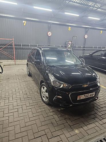 wuling mini ev: Chevrolet Spark: 2017 г., 1 л, Автомат, Бензин, Хэтчбэк — 3