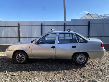 Daewoo: Daewoo Nexia: 2008 г., 1.6 л, Механика, Бензин, Седан — 4