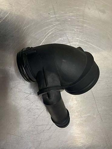 skuter polovan: KOLENO TURBINE ZA VOLKSWAGEN GOLF 7 - | Koleno turbine Golf 7 — 3