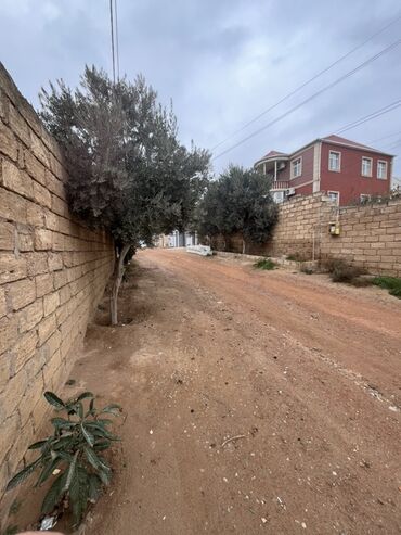 Həyət evləri və villaların satışı: Salam həyət evi satılır 3sotdur evin qupcasıda var. Unvan digah — 3