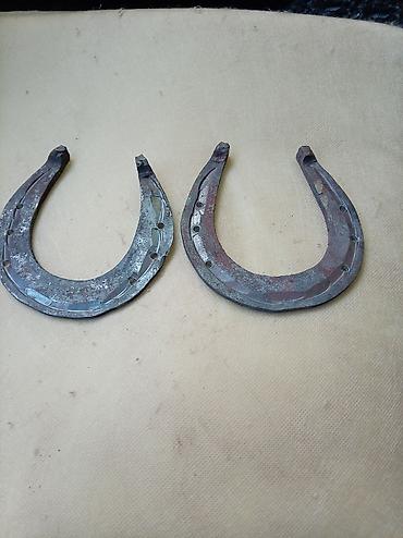 top şəkilləri: Məhsul: At nalı (dəmir) Təsvir: - Klassik “U” formalı at nalı — 2