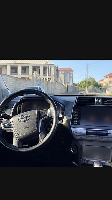 ov tir: Toyota Land Cruiser Prado: 2.7 l | 2022 il Ofrouder/SUV — 4