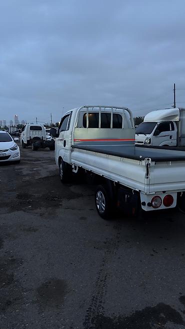 kiya bongo: Легкий грузовик, Kia, Стандарт, До 1 т, Б/у — 2