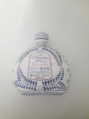 La Cofradía Reposado 100% de Agave original keramika tekila butulkası