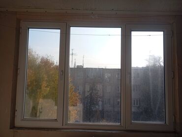 пластик буу: Продаю окно пластиковое б/у. Не течет. 4 тыс сом