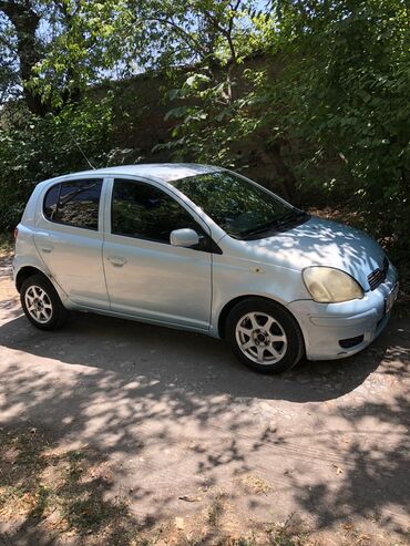 нерабочее авто: Toyota Yaris: 2004 г., 1.3 л, Автоматтык, Бензин, Хетчбек