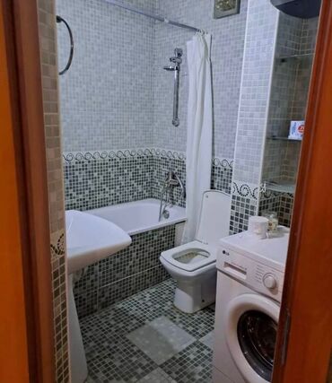 связи с переездом: Студия, Риелтор, Чогуу жашоосу жок, Толугу менен эмереги бар