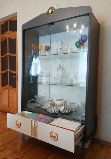 Kreslolar: Yeni, Açılan, 2 qapılı Düz dolab, Bufet, Azərbaycan