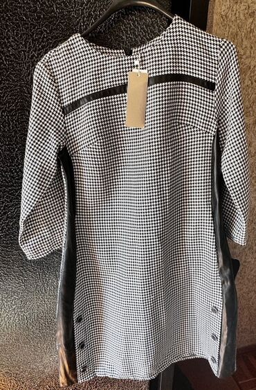 женские стеганые юбки: Xanım paltarı – ağ-qara “houndstooth” (xırda dama) naxışlı