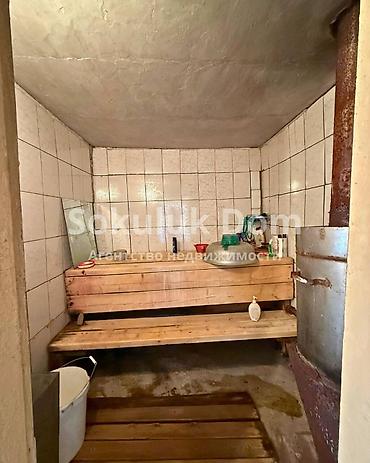 Продажа коттеджей и домов: 🏠Продается дом в с. Сокулук 🟡 Комнаты: 4 🟡 Участок: 17 соток 🟡 — 11