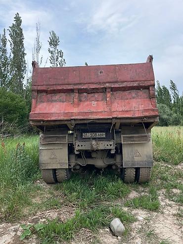 коробка мотор: Самосвал КамАЗ 6x4 - Конфигурация: трехосный, формула 6x4 - Кузов — 3
