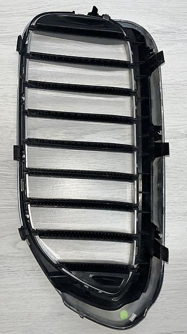 06 abirsofka: BMW G30ön radiator barmaqlığı (sağ/sol tək hissə),ustden cixmaideal — 4