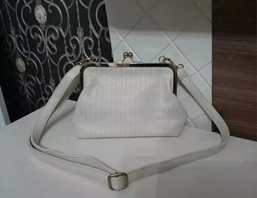 каталог ювелирных изделий в баку: Çantalar hər biri ayrılıqda 6azn. Çatdırılma Sumqayıta edilir
