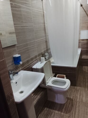 Посуточная аренда квартир: 1 комната, Душевая кабина, Постельное белье, Кондиционер — 9