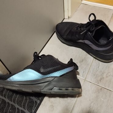 Patike i sportska obuća: Nike, 40, bоја - Crna