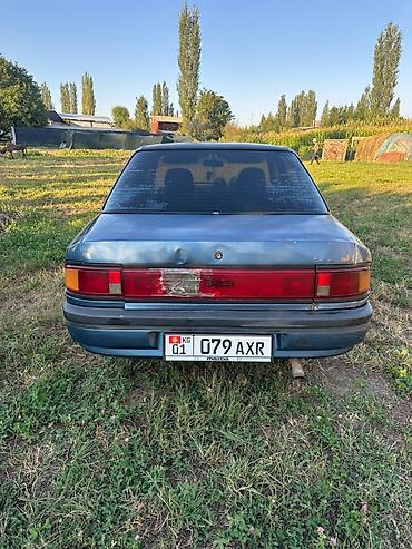 Унаа: Mazda 323: 1990 г., Седан — 3