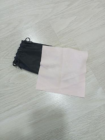 Eynəklər: Eynək üçün aksesuar dəsti - Dəst: 1 ədəd mikrofiber təmizləmə bezı və — 1