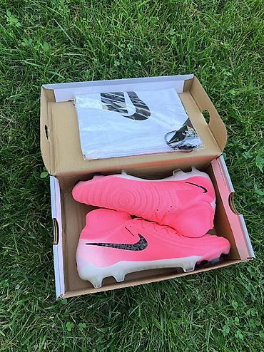 Nike Phantom Luna 2 Elite FG
Təzə butsi 43,44 razmer lalafo.az -da Nike Phantom Luna 2 Elite FG
Təzə butsi 43,44 razmer