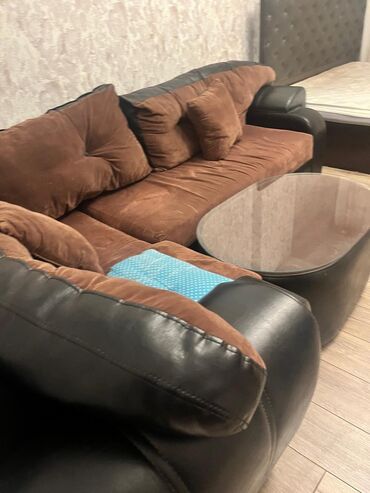 Divanlar: Künc divan, İşlənmiş, Açılan, Çatdırılma yoxdur