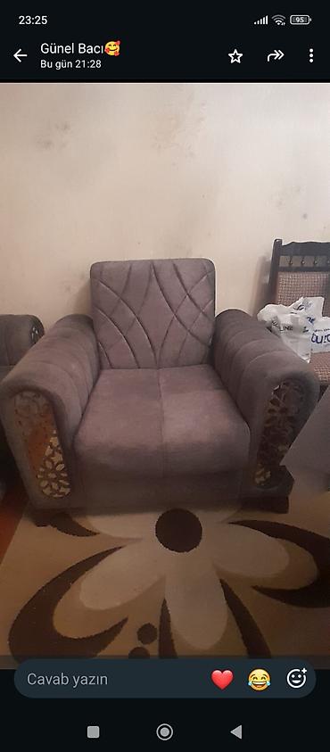 Yeni alinmis Divan və iki kreslo satılır. 800e alınıb. 500e satılır