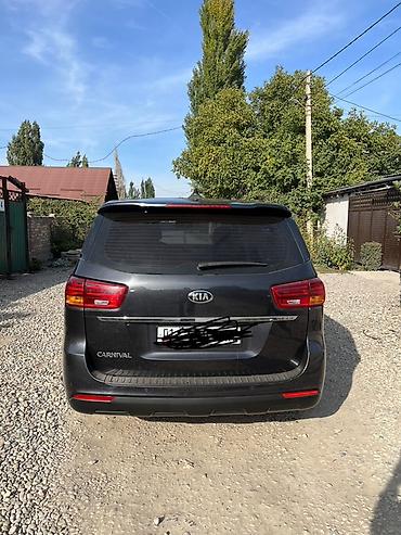 Kia: Kia Carnival: 2018 г., Минивэн — 7