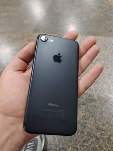 i̇phona 7: IPhone 7, 32 GB, Black Titanium, Barmaq izi