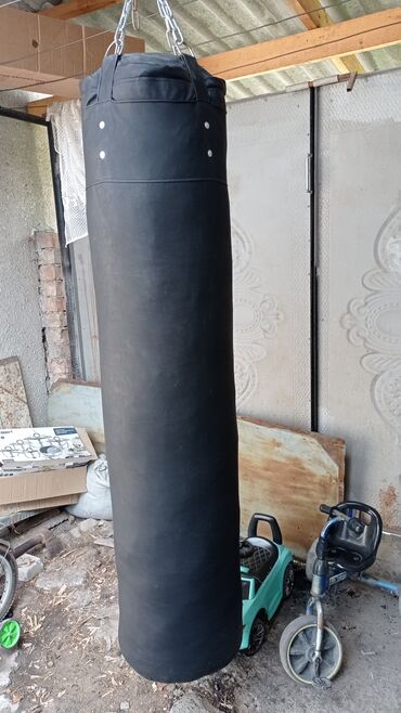 водоналивной мешок для бокса: Срочно продаю боксёрскую грушу новая.высота 170 диаметр круга 37