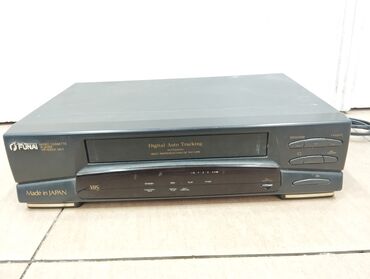 dvd tutumu: Furay şirkətinin istehsalı olan VHS video maqnitofonu. Avto izləmə