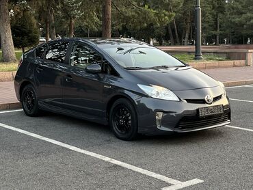 панель торпедо камри 30: Toyota Prius: 2014 г., 1.8 л, Вариатор, Гибрид, Хэтчбэк