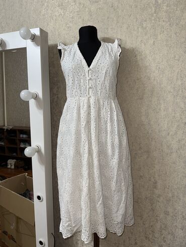 белое платья с: Повседневное платье