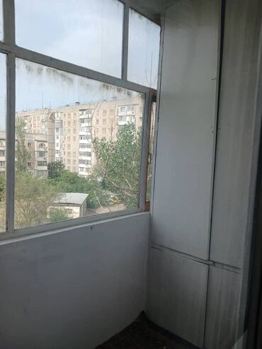 дешевые квартиры в оше: 2 комнаты, 50 м², 105 серия, 4 этаж, Евроремонт