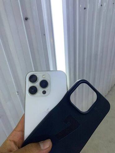 чехлы на мобильные телефоны: IPhone 14 Pro, 128 ГБ, Заряддоочу түзүлүш, Коргоочу айнек, Каптама, 85 %