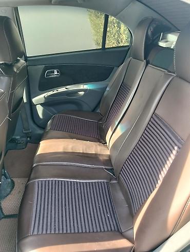 Avtomobil salonu üçün digər detallar: Avtomobil salonu və multimedia sistemi - Qəhvəyi-qara rəng — 1