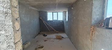 7 mərtəbə: Hasar karkas beton kəmər üzrində tikilib və izolyasiya olunub. Ev — 4