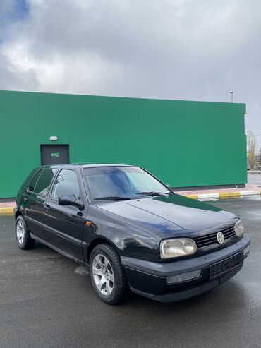 Volkswagen: Volkswagen Golf: 1992 г., 1.8 л, Механика, Бензин, Хэтчбэк