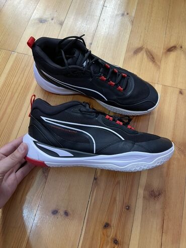 Daihatsu: Puma basketbol ayaqqabisi Go sportdan almisam - Rəng: qara üst, ağ