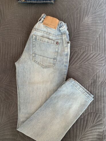 джинсы размер м: Джинсы и брюки, цвет - Голубой, Б/у