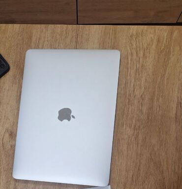 acer swift 7: Ультрабук, Apple