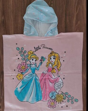 Ostale dečije stvari: Pončo peškir 
Cena: 1499 dinara
60*60 cm na lalafo.rs — 16 Ostale dečije stvari: Pončo peškir 
Cena: 1499 dinara
60*60 cm — 16