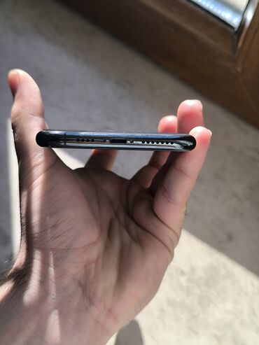 Apple iPhone: IPhone 11 Pro Max, 64 GB, Qara, Face ID — 7