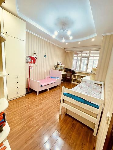 квартира в центре бишкека: Сдаётся просторная 4‑комнатная квартира в центре города. Планировка: - — 4