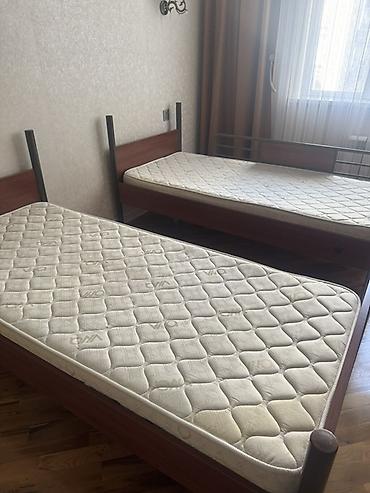Кровати: İki ədəd tək nəfərlik ortopedik matras dəsti satılır. Çilek — 3