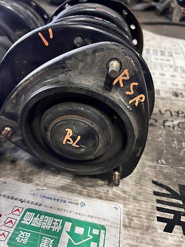 Амортизаторы, пневмобаллоны: Комплект амортизаторов Subaru Б/у, Оригинал, Япония — 10