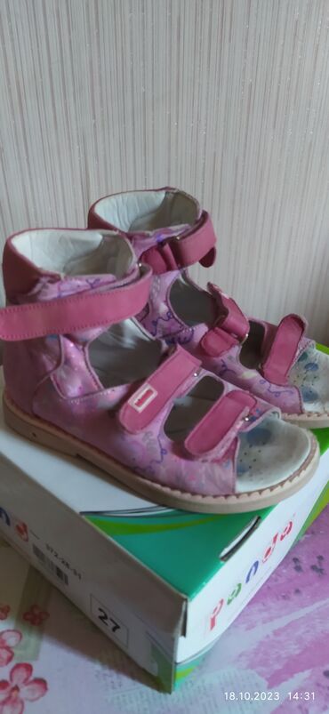 детская лечебная ортопедическая обувь: Ортопедическая обувь для девочек 28 размера .В хорошем состоянии