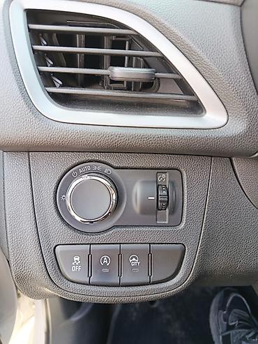 Chevrolet: Chevrolet Spark: 2018 г., 1 л, Вариатор, Бензин, Хэтчбэк — 10